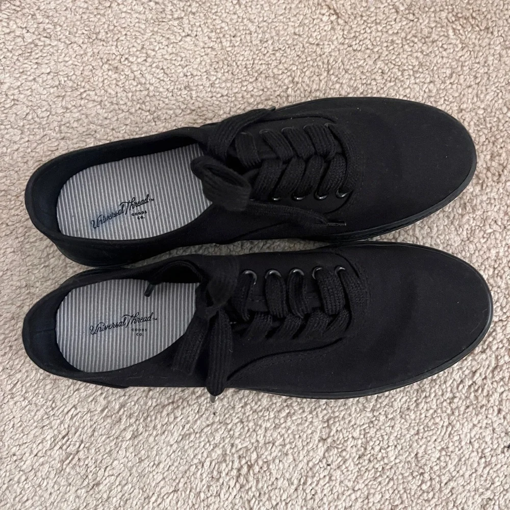 Target Shoes - Picture 2 of 3